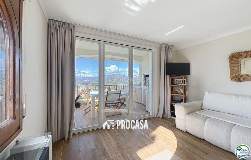 Foto da689500-dabc-4b86-b8b9-e8b0b5460fa5. Pis amb aparcament piscina a Puig Rom-Canyelles-Almadrava Roses