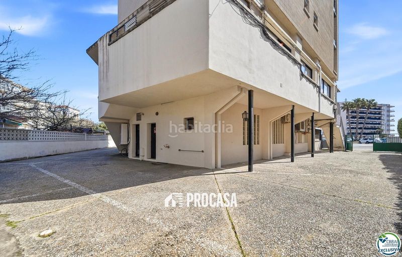 Foto 489406af-2b25-489d-baa3-42dd8730ae0e. Pis amb calefacció aparcament a Santa Margarida Roses