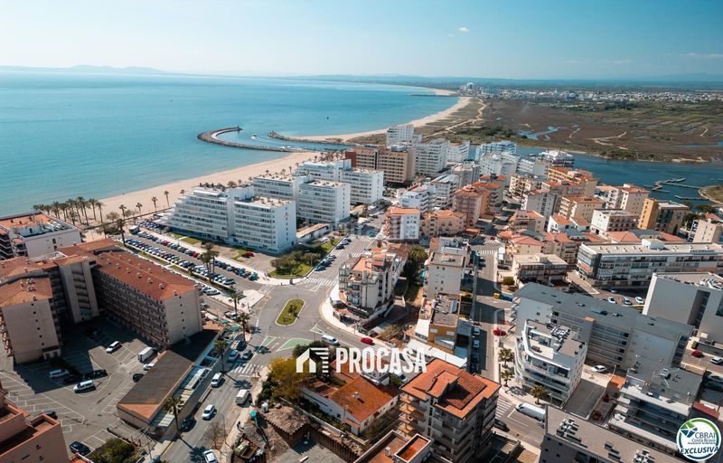 Foto eccd3e3e-fbaf-4dd5-a883-f7a9121378ae. Pis amb calefacció aparcament a Santa Margarida Roses