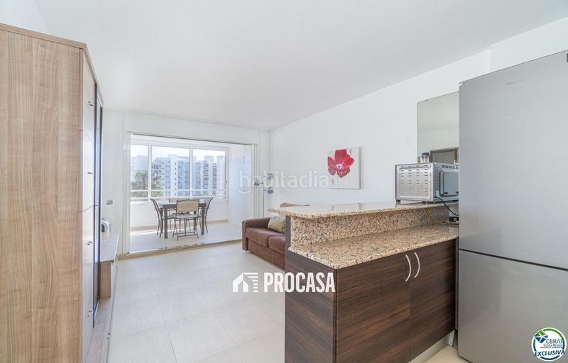 Foto ce29a4ee-cb46-4814-a1e8-b9dccf1915fc. Pis amb aparcament a Salatar Roses