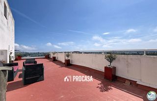 Pis  De l'alhambra. Gran estudio renovado con terraza de 72 m, roses