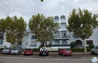 Appartement  Fages de climentt. Apartamento 1 hab cerca del centro con vistas en empuriabrava