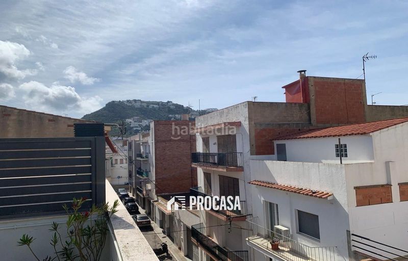 Foto 49bbc942-b9a0-4bb6-ab19-43003246b43b. Pis amb calefacció a Centre Roses