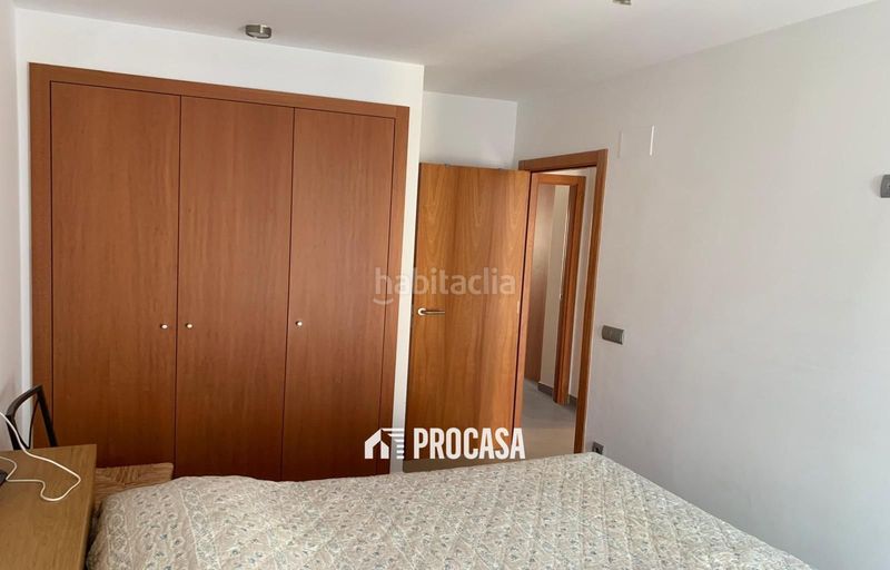 Foto b6d1fb26-992c-43e4-a6a1-b1f00c3802ac. Pis amb calefacció a Centre Roses