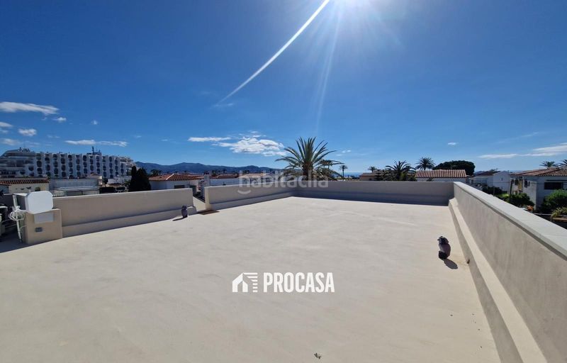 Foto 41c59c06-4a58-4cc2-8c4c-7d3cca0a3f4b. Pis amb aparcament piscina a Muga - Gran Reserva - Badia Empuriabrava