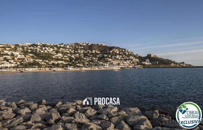 Foto c92feb0e-f88a-47a0-a7c6-ffd4fd8a751e. Pis amb calefacció a Puig Rom-Canyelles-Almadrava Roses