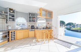 Chalet in Empuries C