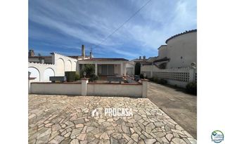 Xalet  Peni. Casa de planta baja para reformar en peni, con garaje, posibilid