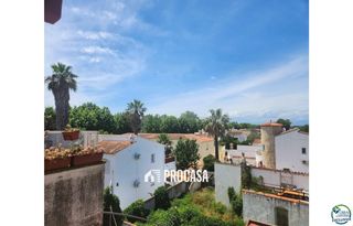 Piso  Moxo. Acogedor apartamento de 85 m con un amplio balcón en pleno centr