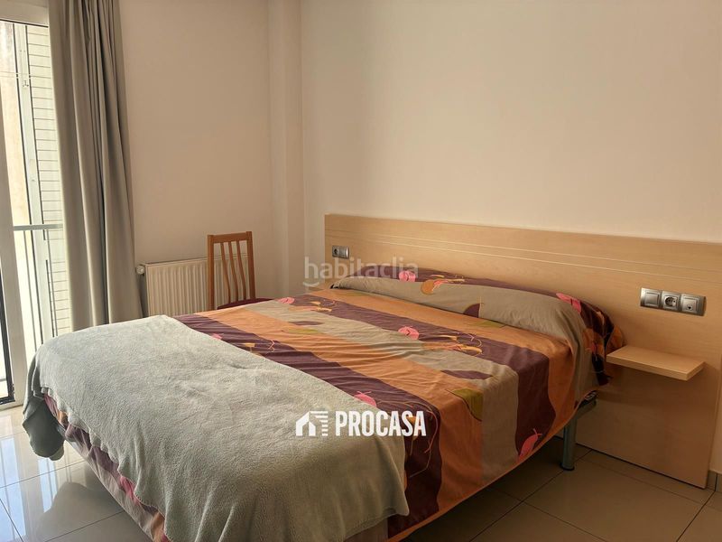 Foto f8dfd06e-9942-4ba5-8ba3-93d003c58ee0. Pis amb calefacció a Centre Roses