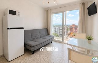 Flat  Delta muga. Estudio en delta muga  empuriabrava, con vistas despejadas