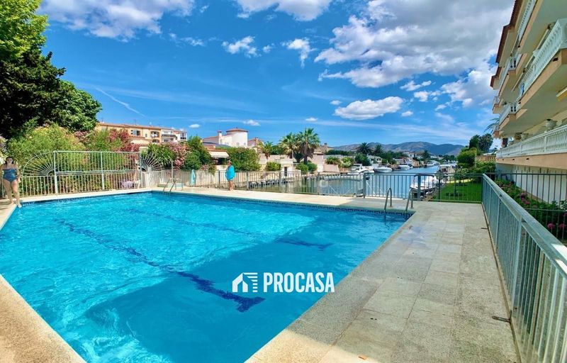 Foto 5323ac61-1f2b-4d9a-98b6-b501114f3036. Pis amb calefacció piscina a Francolí - Freser - Noguera Empuriabrava