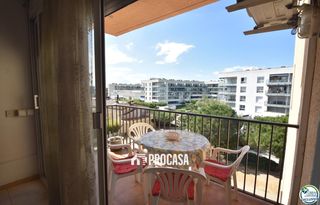 Appartamento  De santa margarida. Apartamento con piscina y parking en santa margarita, roses