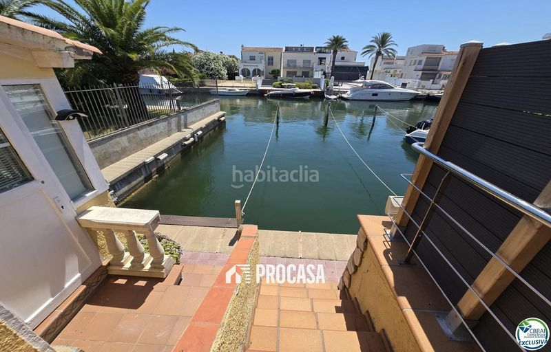Foto d1ff054a-33ee-40a6-b05f-2bdd5408e09f. Pis amb aparcament a Salins - Cavall de Mar Empuriabrava
