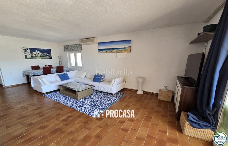 Foto dab89fda-377b-45b1-829b-a43241add844. Pis amb aparcament a Salins - Cavall de Mar Empuriabrava