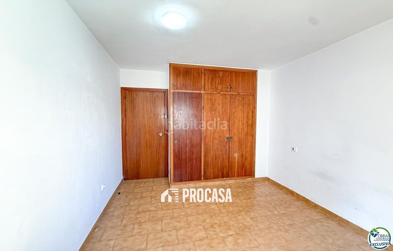 Foto 1edc2627-5dcd-4455-a795-c33e00e36b18. Pis a Centre Roses