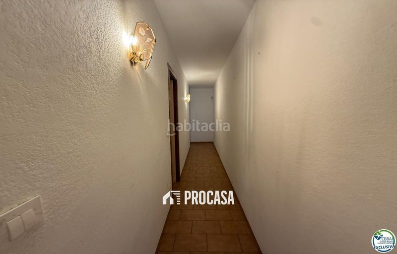 Foto cfbcded1-85e5-4dc5-8a46-ec98fdad33b3. Pis a Centre Roses