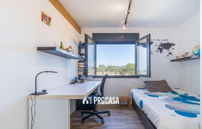 Foto ad126948-de71-4d61-bb6f-72754fe79b68. Xalet amb aparcament piscina a Peralada