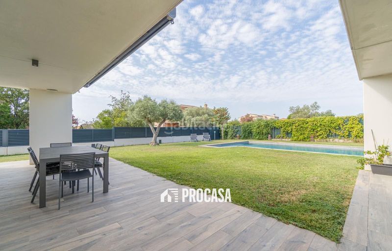 Foto fa5be065-959a-403e-bf32-3b255735a03a. Xalet amb aparcament piscina a Peralada
