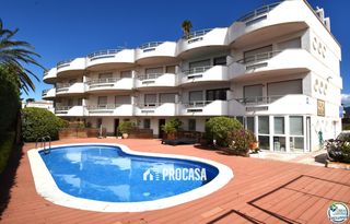 Chalet  Salins. Exclusivo complejo de seis casas con amarre en primera línea de