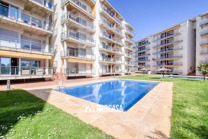Foto e21fee08-ccec-4545-afb1-fda5893f7ae1. Pis amb calefacció aparcament piscina a Santa Margarida Roses