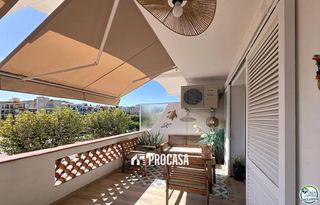Flat  Sant mori. Apartamento reformado con terraza a 150 m de la playa  empuriabr