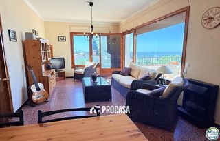 Chalet  Salamanca. Pequeña casa con vistas al mar y terraza en mas fumats, roses