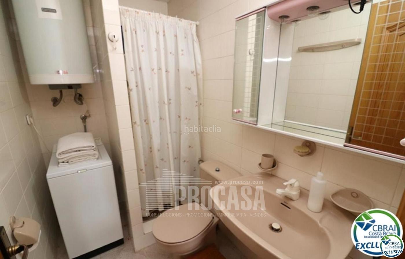 Precioso y amplio apartamento de dos dormitorios cerca de la pla Empuriabrava