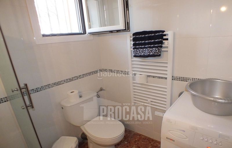 Foto e6ead8b9-4990-41a9-8c08-5bf2ad6c8dd2. Xalet amb calefacció aparcament a Santa Margarida Roses
