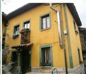 Masia  Caleyon. Casa de pueblo.riosa,asturias.