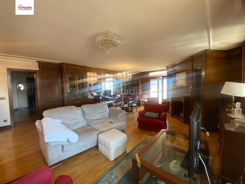 Foto b8087c44-3d49-479f-86e0-3694df678ec3. Appartamento con riscaldamento parcheggio in San Julián - Barriada de Cortes Burgos