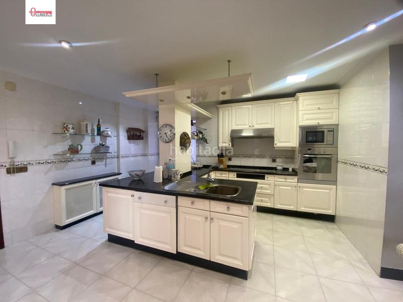 Foto c5ec1b71-5bd8-445e-ae8d-2eb63bc3c306. Appartamento con riscaldamento parcheggio in San Julián - Barriada de Cortes Burgos