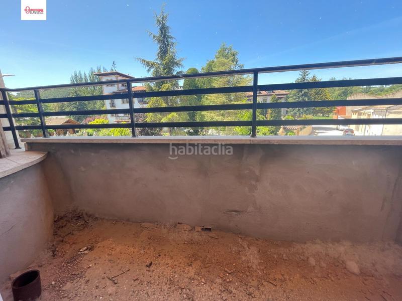 Foto afb3f7b6-2dc7-49a3-83e8-773e8e3bc367. Casa adosada adosado en venta en Briviesca
