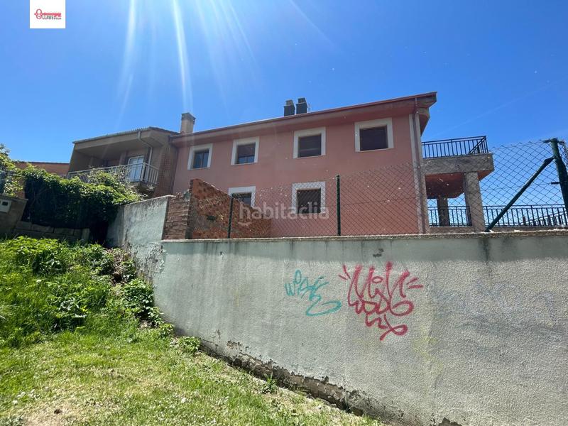 Foto c07f68d9-4e0b-441a-90ca-33b72000e602. Casa adosada adosado en venta en Briviesca