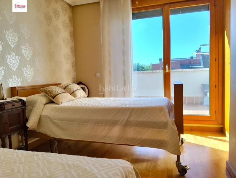 Foto 15f0bd53-b63e-4a72-943d-17e9ff2a2609. Attique avec parking dans Villafría - La Ventilla - Castañares Burgos