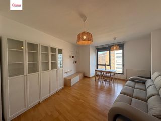 Miete Appartement  Calle calle enrique iii. Acogedor apartamento  de dos dormitorios con opción de garaje se