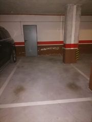 Miete Autoparkplatz  Calle doctor josé luis santa maría. Alquiler plaza de garaje, zona cellophane.