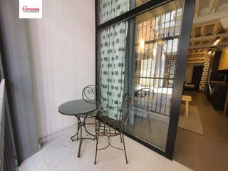 Estudi a Casco Antiguo. Estudio loft seminuevo en el corazón de burgos por 142,000