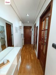Lloguer Apartament a Juan XXIII - Las Torres - G2. Amplio apartamento reformado en plaza de lavaderos.