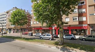 Parking coche  Calle coimbra. Venta de plazas de garaje zona universidad