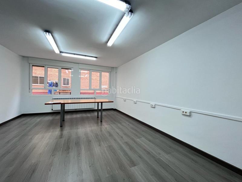 Foto f2d13611-6b99-4988-9479-40c6ca09db25. Location bureau avec chauffage dans Gamonal - San Bruno - G9 Burgos
