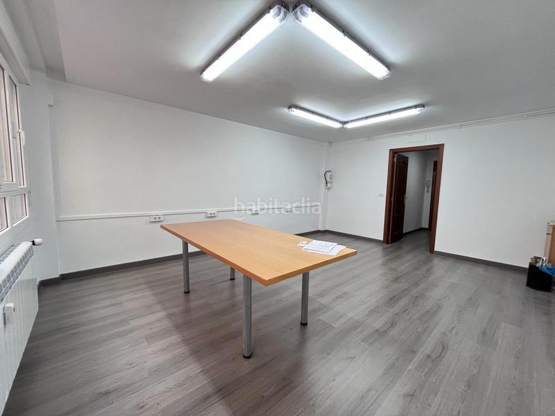 Foto 0f66d05b-038f-4100-883f-fb1ea5fdf453. Miete büro mit heizung in Gamonal - San Bruno - G9 Burgos