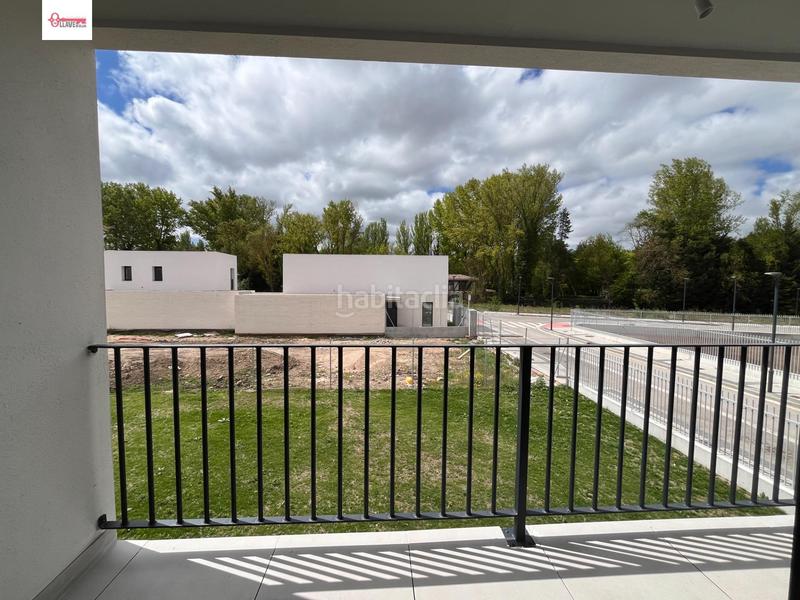 Foto 0d27a34d-d1c8-4530-8191-e292dc6a9d85. Xalet amb calefacció aparcament a Villafría - La Ventilla - Castañares Burgos