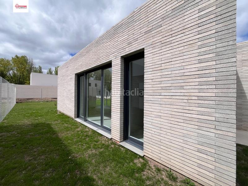 Foto 350ad0c9-0a1e-4bea-9cfc-72d5fa763842. Xalet amb calefacció aparcament a Villafría - La Ventilla - Castañares Burgos