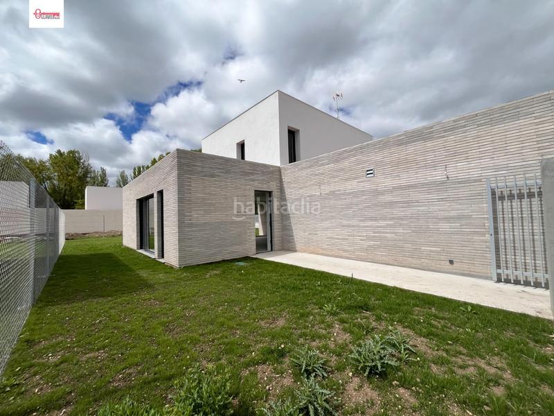 Foto 3bb8de9a-c824-45b0-b018-b39e5603a586. Xalet amb calefacció aparcament a Villafría - La Ventilla - Castañares Burgos