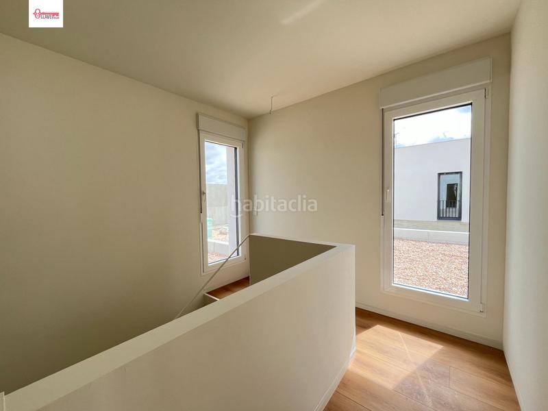 Foto 6e1d124c-2142-4ed0-a49d-8bda73a95a99. Xalet amb calefacció aparcament a Villafría - La Ventilla - Castañares Burgos