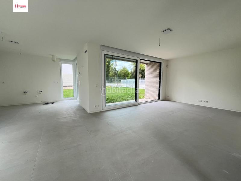 Foto cb985373-34ab-4bdd-918a-1a45050c1d78. Xalet amb calefacció aparcament a Villafría - La Ventilla - Castañares Burgos