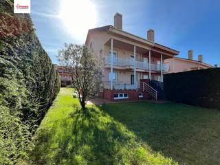 Casa aparellada  Bahia pedreña