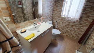 Pis  Paseo victorio macho. Amplia vivienda muy soleada con plaza de garaje.