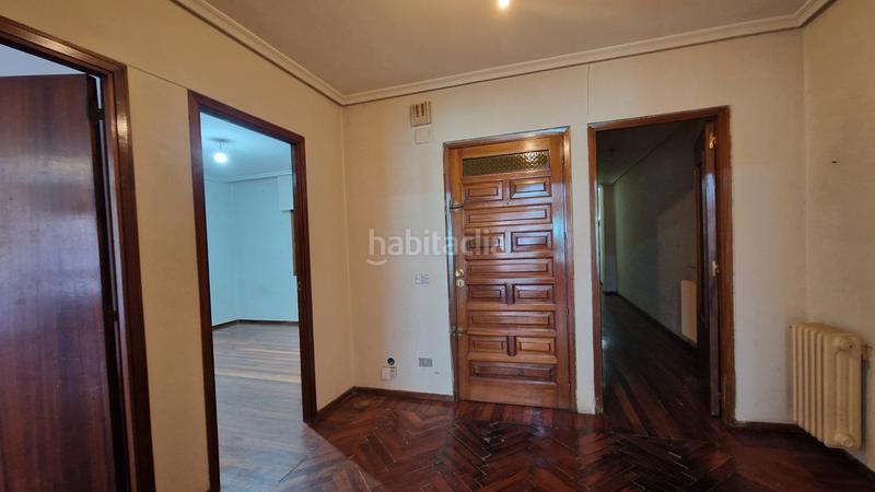 Foto 16a09234-e019-44a4-ab97-3b1148b9a736. Flat with heating parking in Centro Palencia